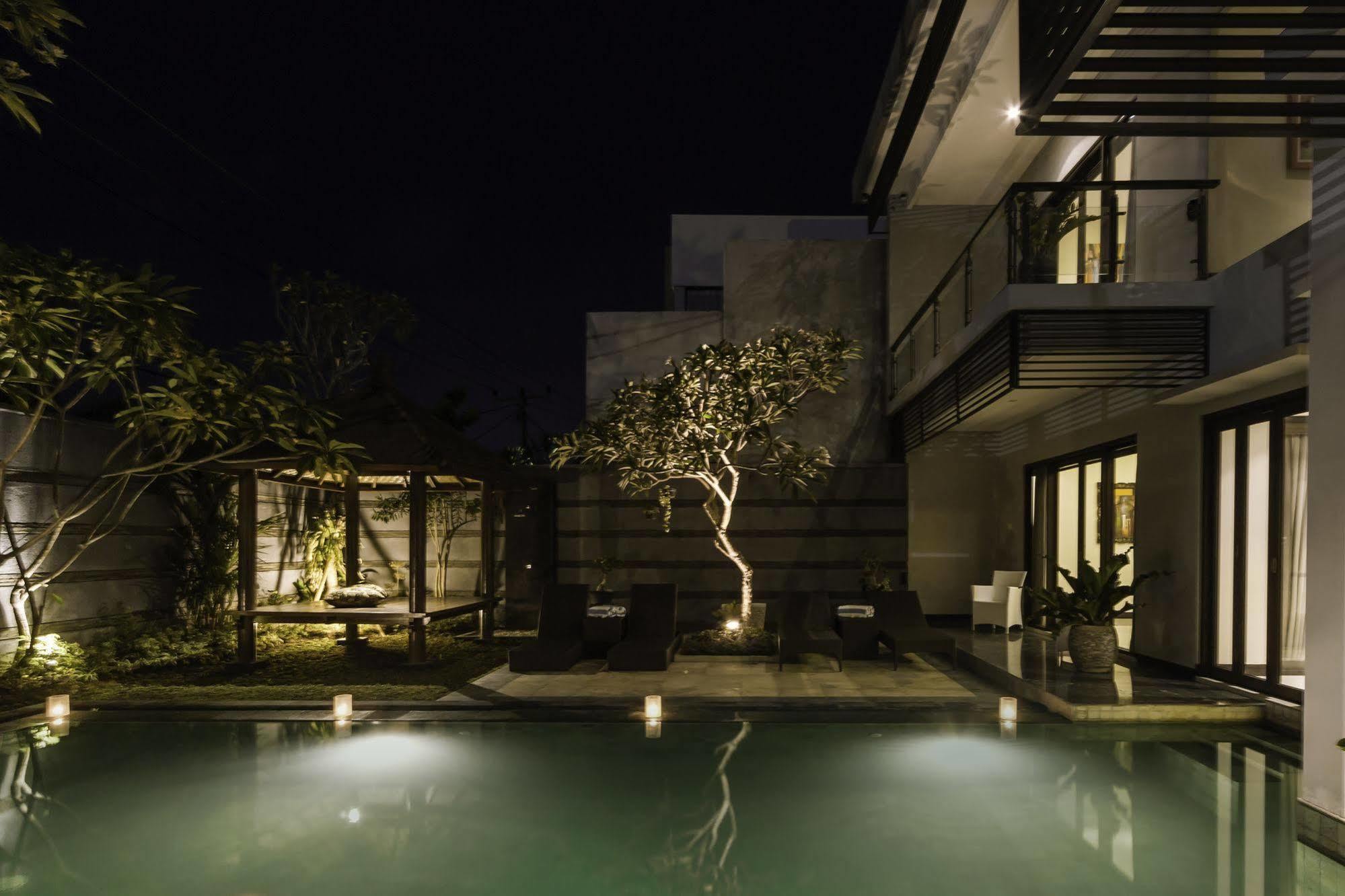 Villa Cascade Seminyak  Exterior photo