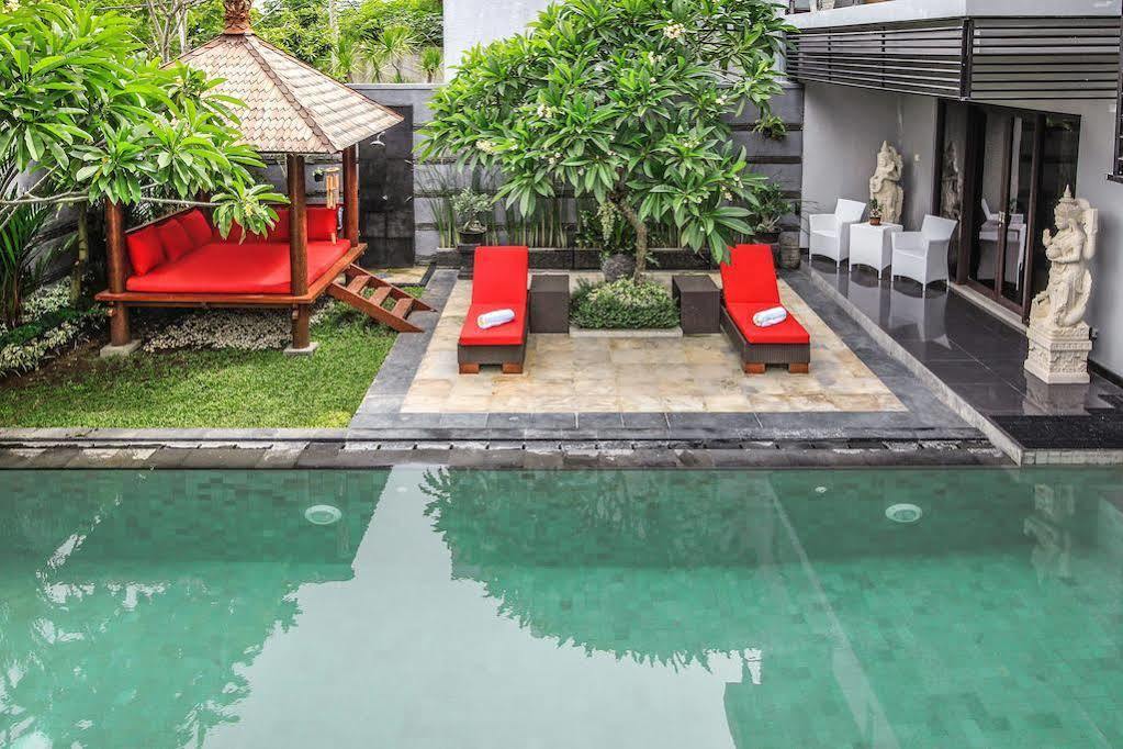 Villa Cascade Seminyak  Exterior photo
